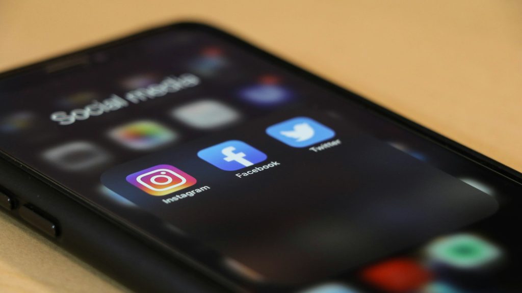 using social media data to uncover fraud vs bad debt